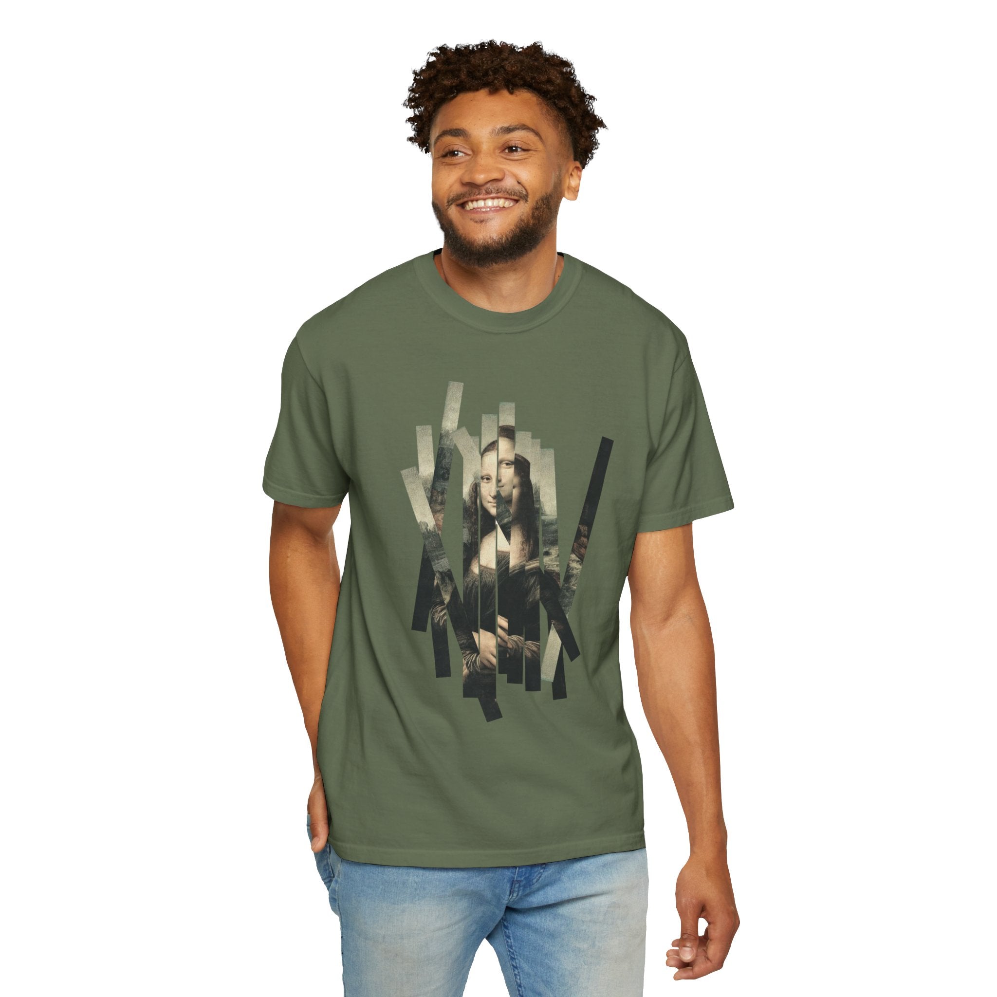 🖤🎨 Distorted Mona Tee 🎨🖤